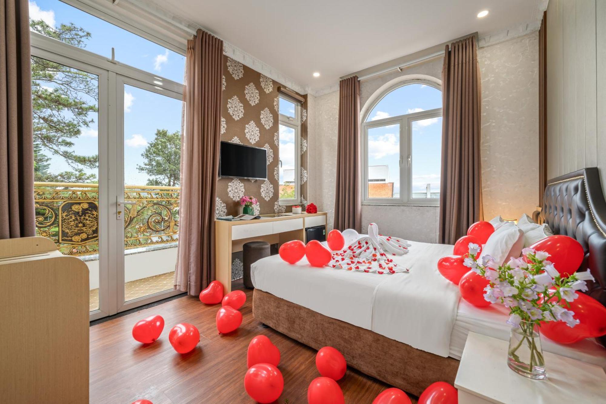 Be U Hotel City View Dalat Exterior foto