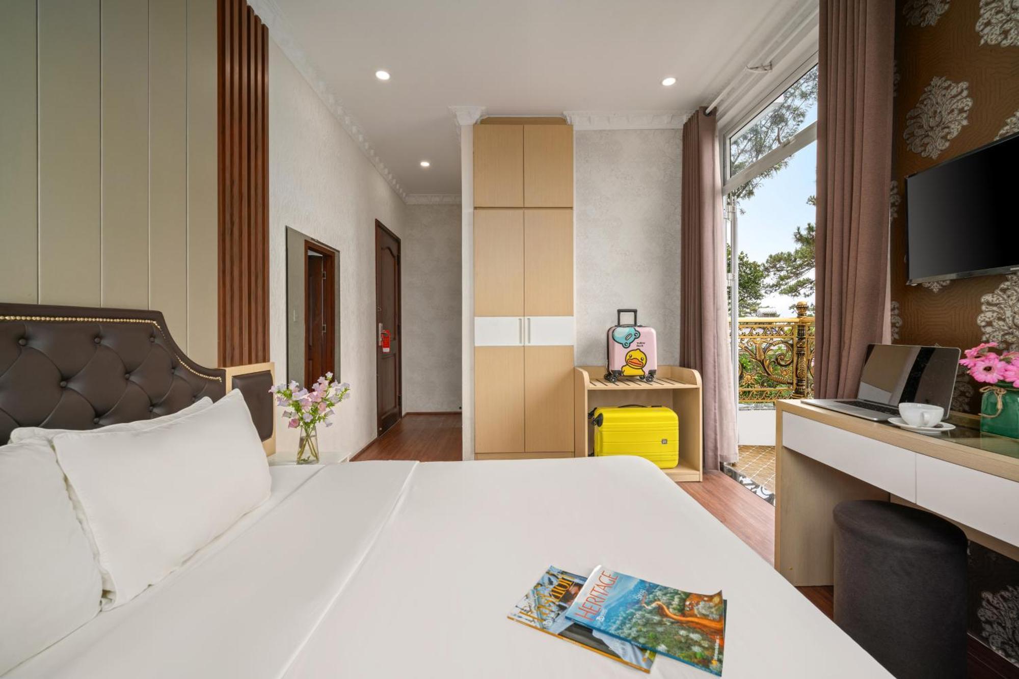 Be U Hotel City View Dalat Exterior foto